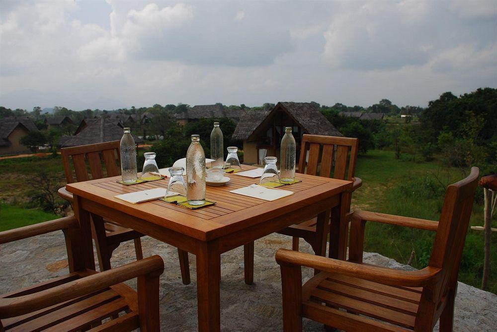 Jetwing Vil Uyana, A Luxury Reserve Sigiriya Restaurant photo